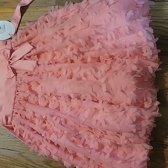 Boutique Dress - Picture 2 of 10